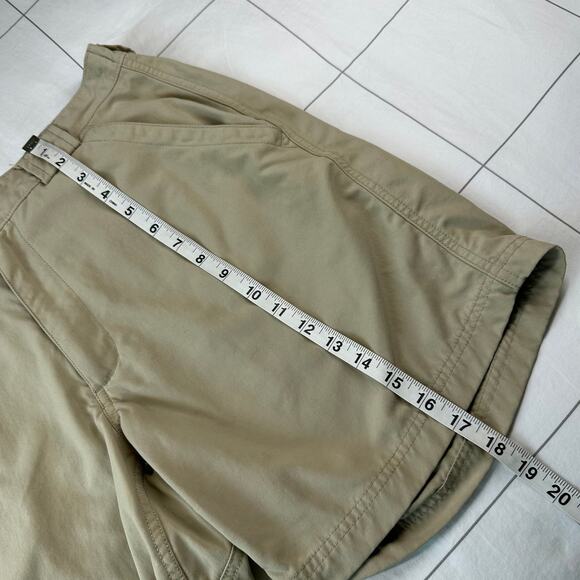 Duluth Trading Co Shorts Mens Large Tan Dry on the Fly Casual Nylon Hiking Trek - Picture 10 of 11